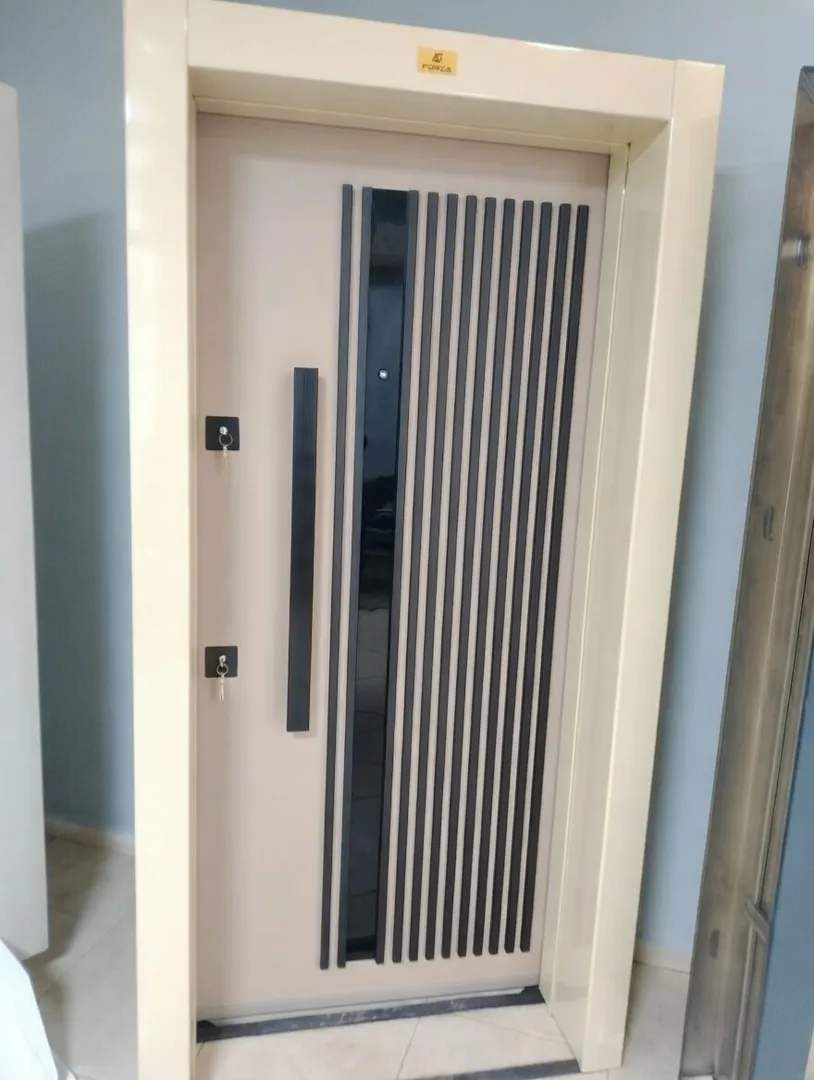 Kabartma Daire Kapısı - Detay